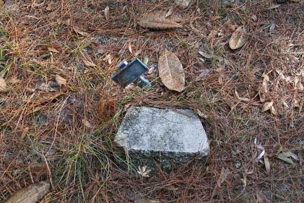  Unknown Gravestone Photo