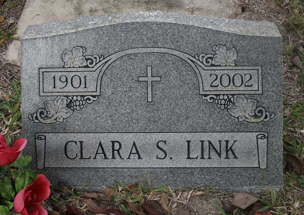Clara S. Link Gravestone Photo