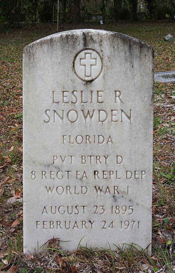 Leslie R. Snowden Gravestone Photo