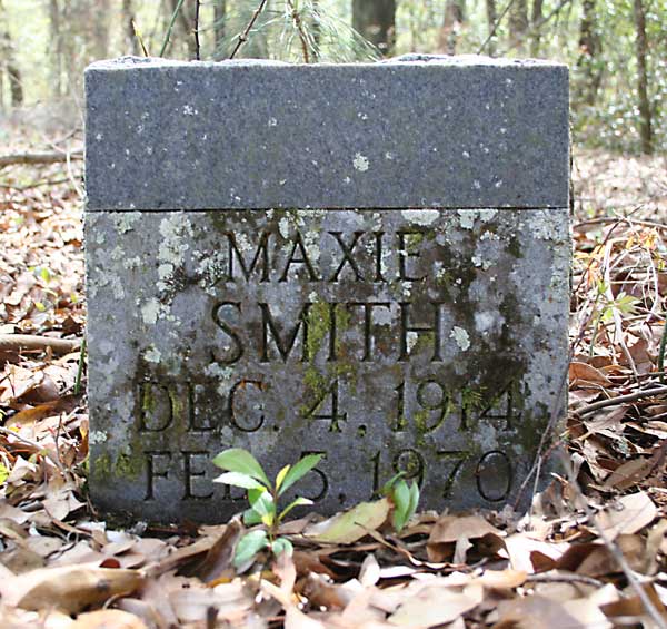 MAXIE SMITH Gravestone Photo