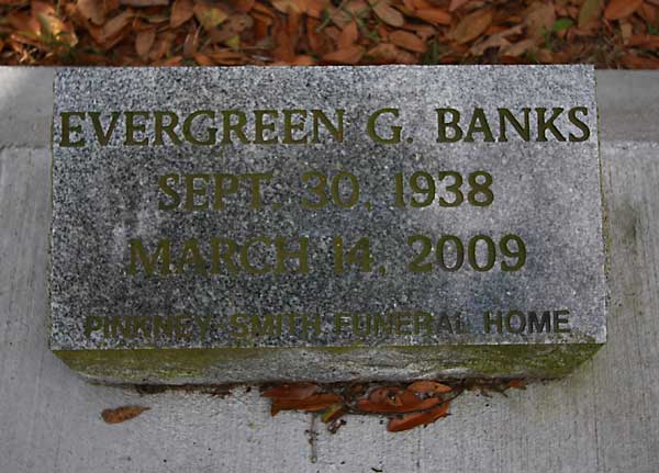 EVERGREEN G. BANKS Gravestone Photo