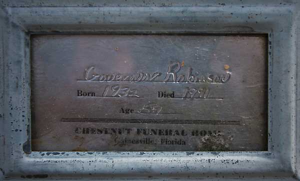 GOVERNOR ROBINSON Gravestone Photo