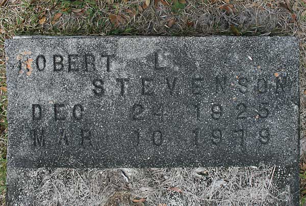 ROBERT L. STEVENSON Gravestone Photo