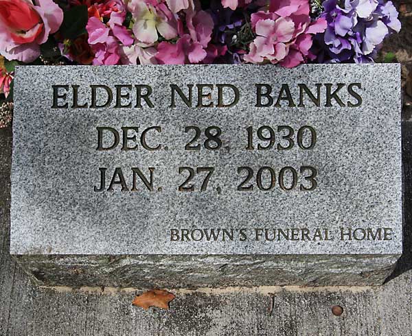 Ned Banks Gravestone Photo