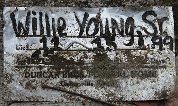 Willie Young Gravestone Photo