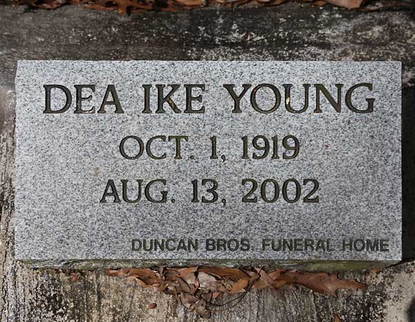 Dea Ike Young Gravestone Photo