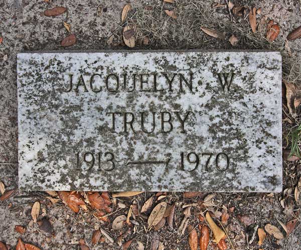 Jacquelyn W. Truby Gravestone Photo