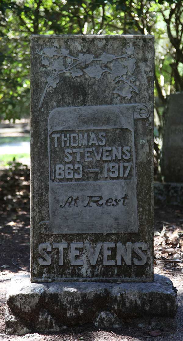 Thomas Stevens Gravestone Photo