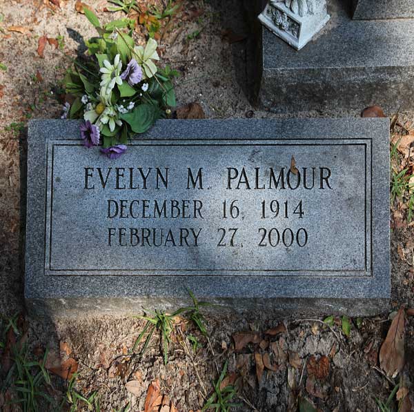Evelyn M. Palmour Gravestone Photo