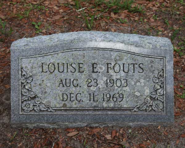 Louise E. Fouts Gravestone Photo