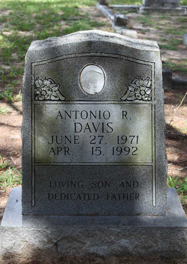 Antonio R. Davis Gravestone Photo