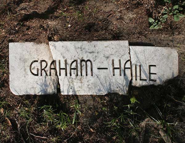  Graham-Haile plot Gravestone Photo