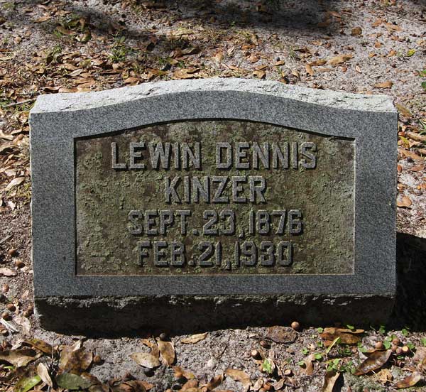 Lewin Dennis Kinzer Gravestone Photo