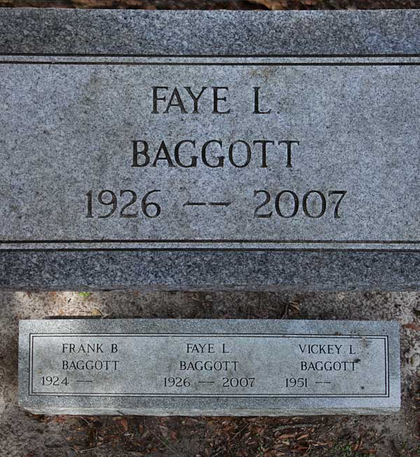 Faye L. Baggott Gravestone Photo
