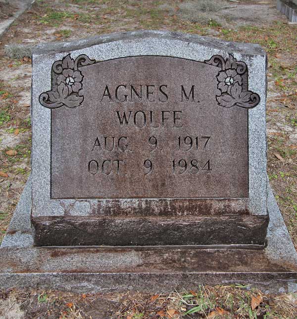 Agnes M. Wolfe Gravestone Photo
