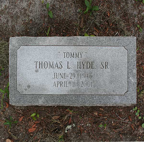 Thomas L. Hyde Gravestone Photo