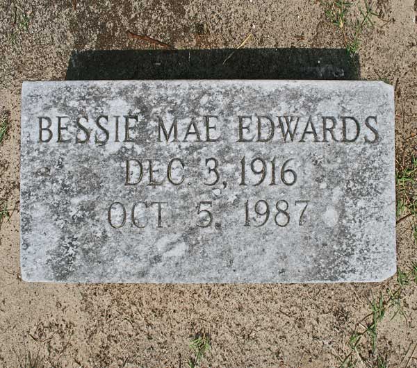 Bessie Mae Edwards Gravestone Photo