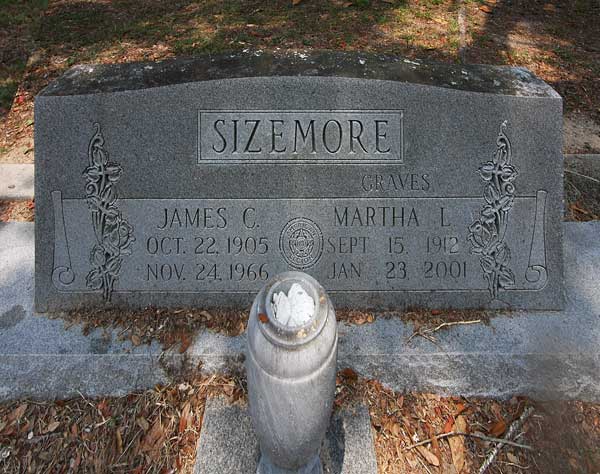James C. & Martha L. Graves Sizemore Gravestone Photo
