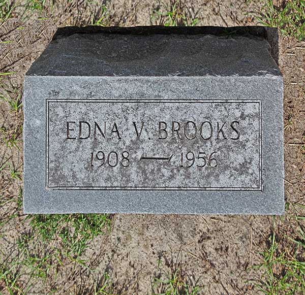Edna V. Brooks Gravestone Photo