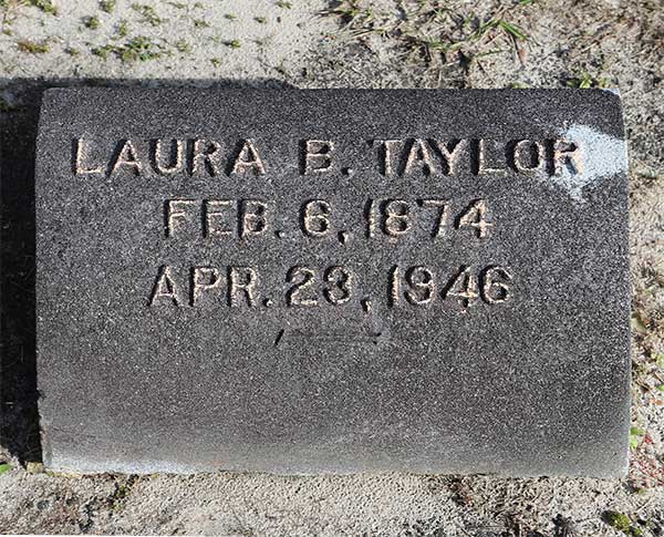 Laura B. Taylor Gravestone Photo