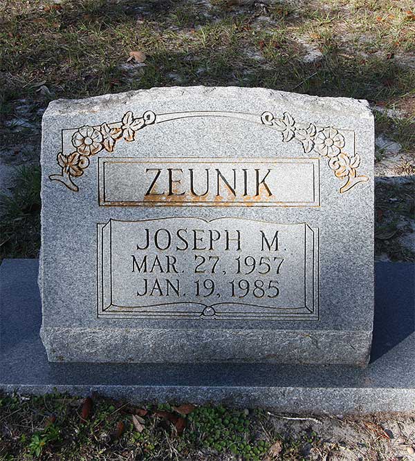 Joseph M. Zeunik Gravestone Photo