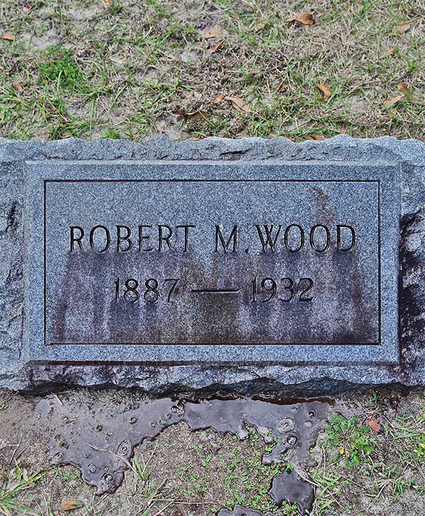 Robert M. Wood Gravestone Photo