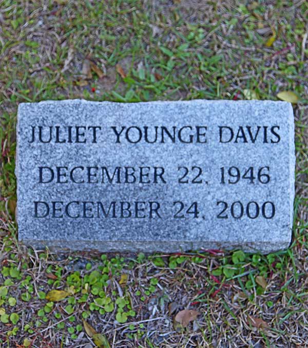 Juliet Younge Davis Gravestone Photo