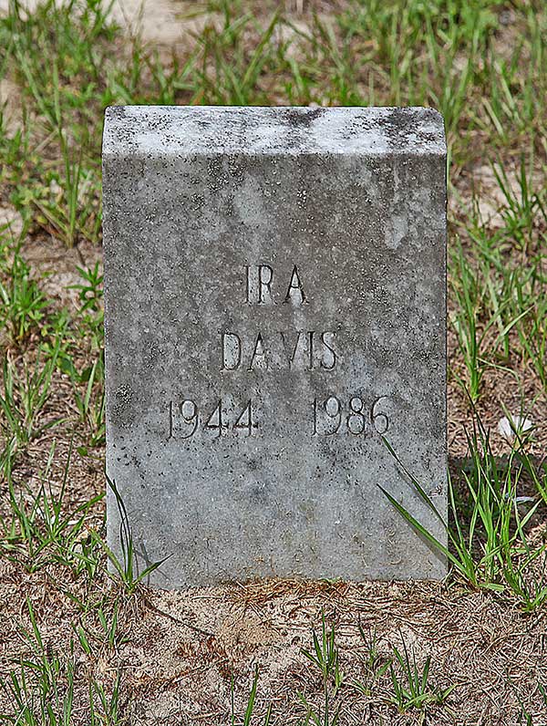 Ira Davis Gravestone Photo