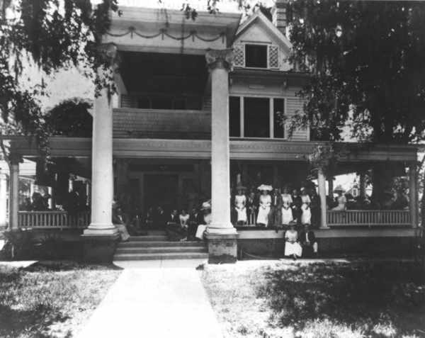Home of J.D. and Bessie Stringfellow