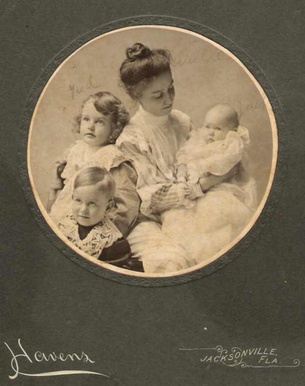 Willie Adams Stringfellow with three of her children