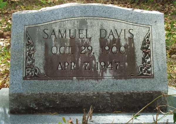 Samuel Davis Gravestone Photo
