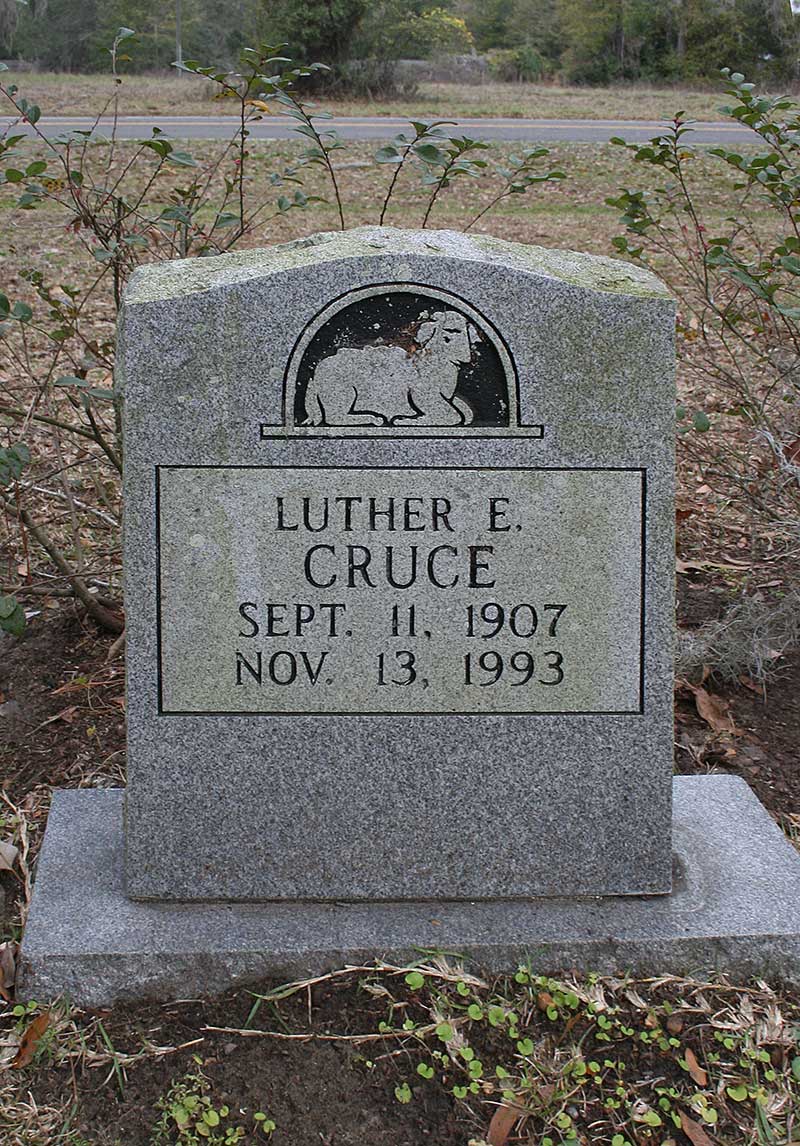 Luther E Cruce Gravestone Photo