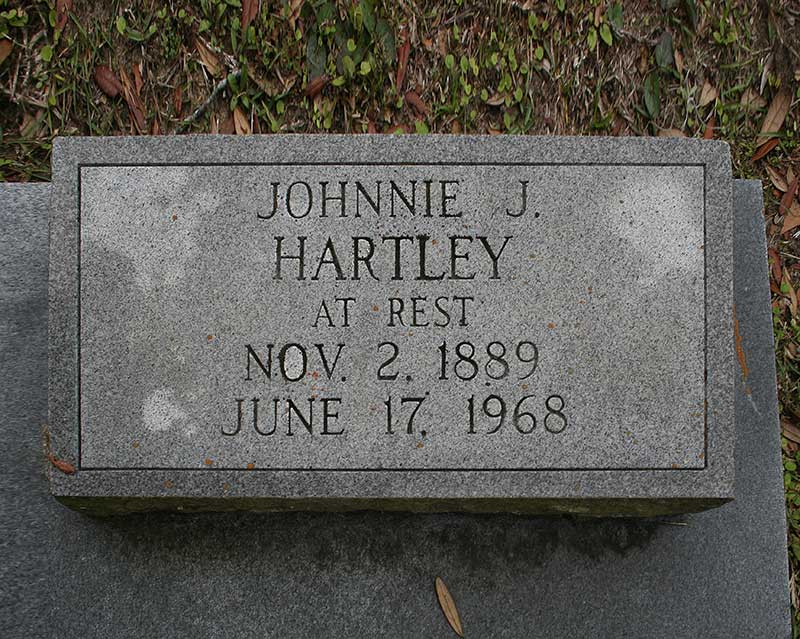 Johnnie J Hartley Gravestone Photo