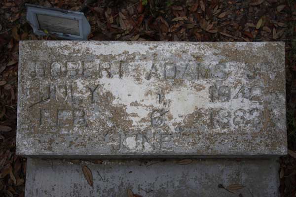 Robert Adams Gravestone Photo