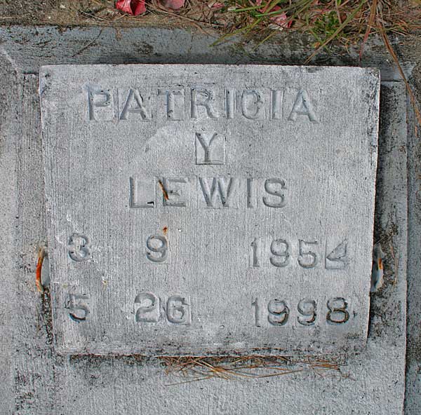 Patricia Y. Lewis Gravestone Photo