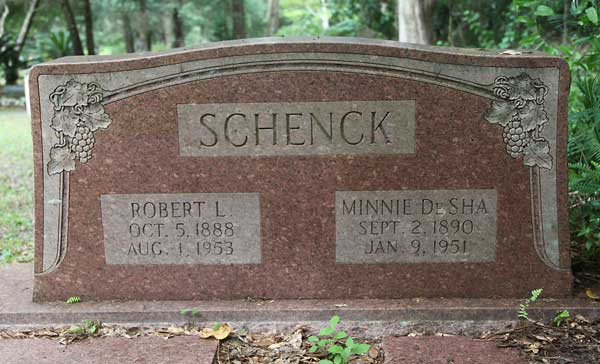 Robert L. & Minnie DeSha Schenck Gravestone Photo