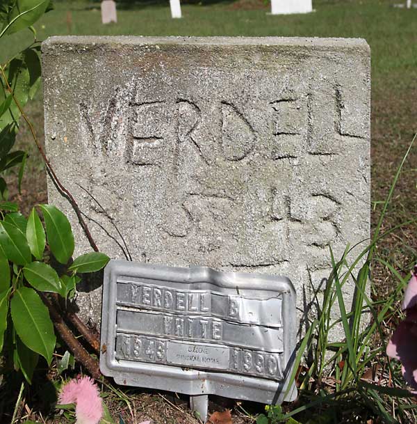 Verdell B. White Gravestone Photo