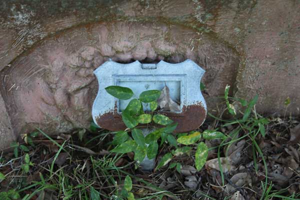  Unknown Gravestone Photo