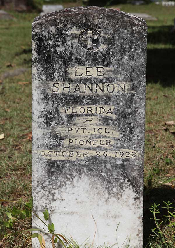 Lee Shannon Gravestone Photo