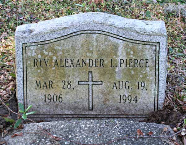 Alexander L. Pierce Gravestone Photo
