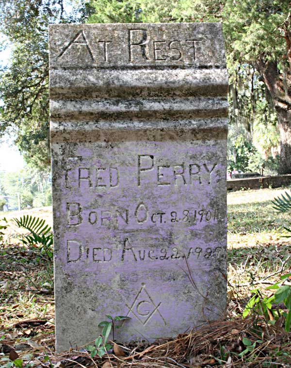 Fred Perry Gravestone Photo
