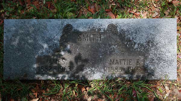 James & Mattie E. Smith Gravestone Photo