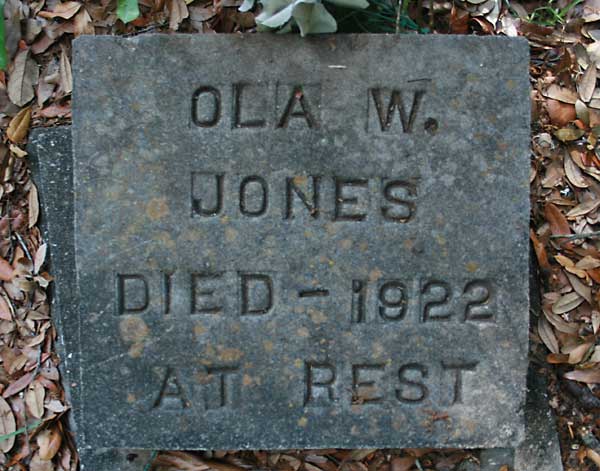 Ola W. Jones Gravestone Photo