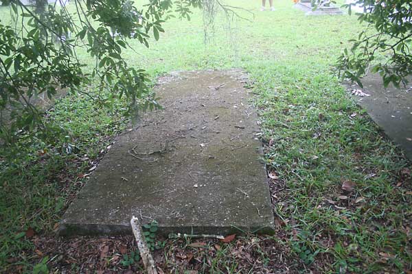  Unknown Gravestone Photo