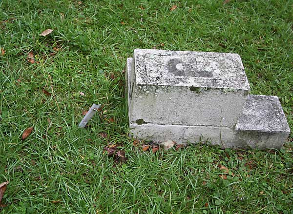  Unknown Gravestone Photo
