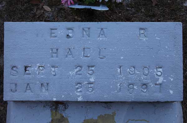 Edna R. Hall Gravestone Photo