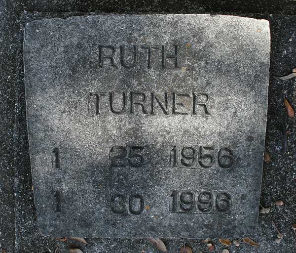 Ruth Turner Gravestone Photo