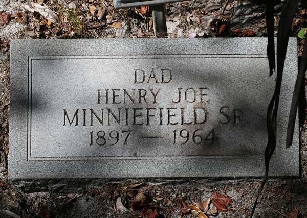 Henry Joe Minniefield Gravestone Photo