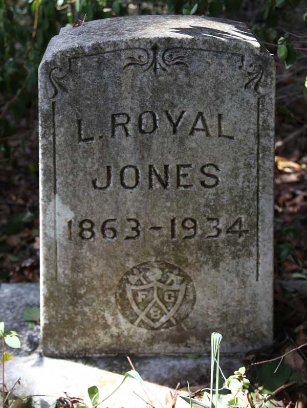 L. Royal Jones Gravestone Photo