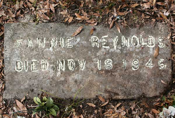 Fannie Reynolds Gravestone Photo
